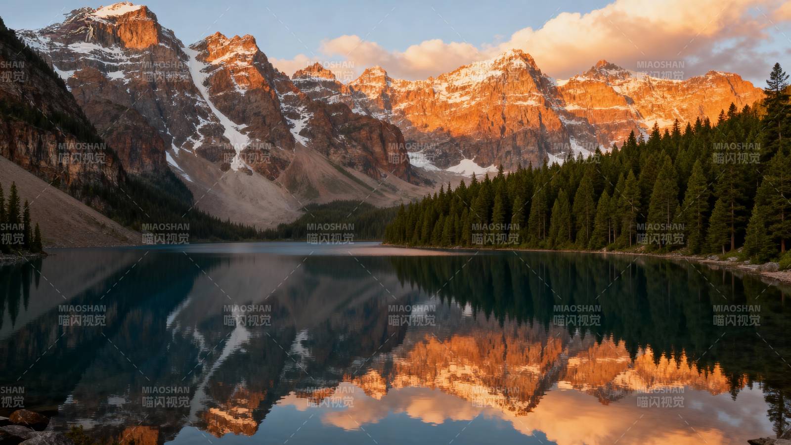 雪山倒影湖光图片