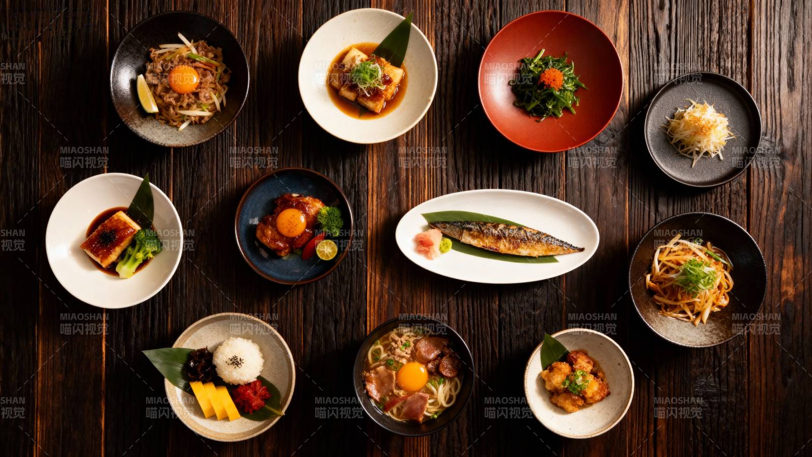 日式料理拼盘图片