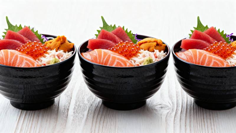 三碗寿司饭图片