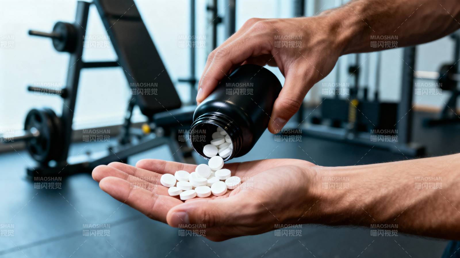 健身补剂服用图片