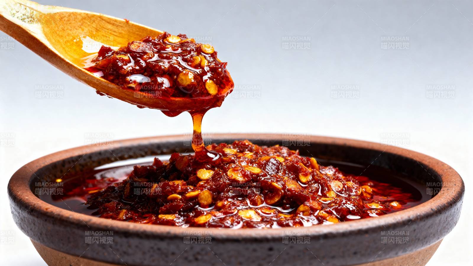 香辣油泼辣子图片