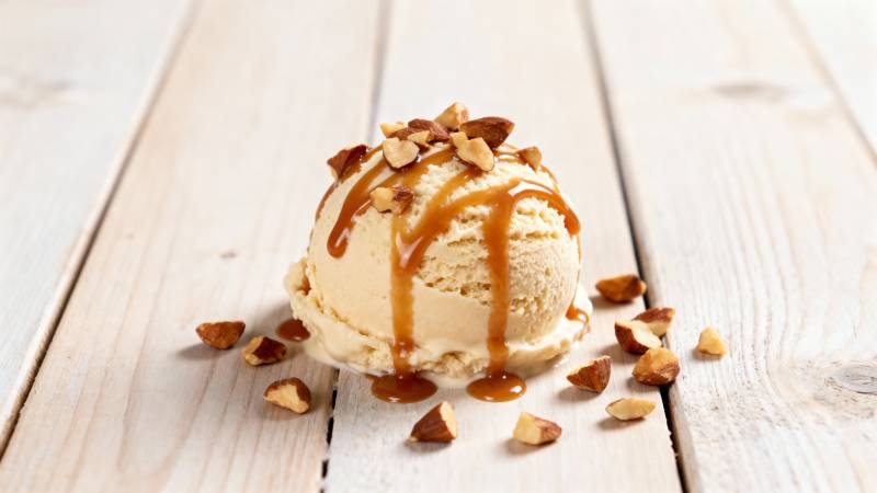 焦糖坚果冰淇淋图片