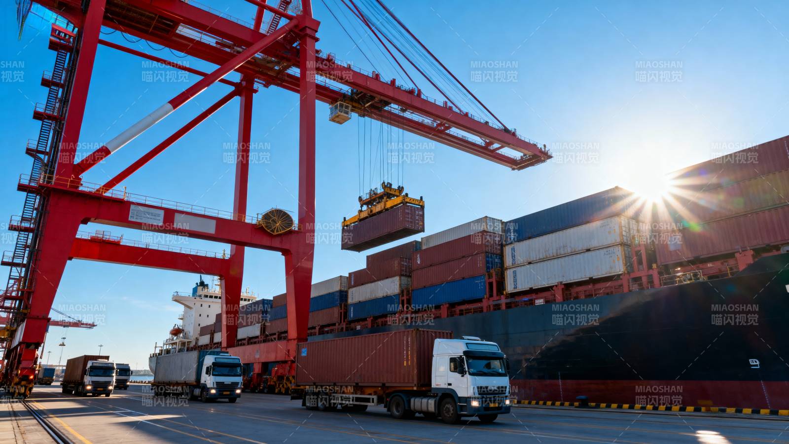 港口装卸集装箱图片