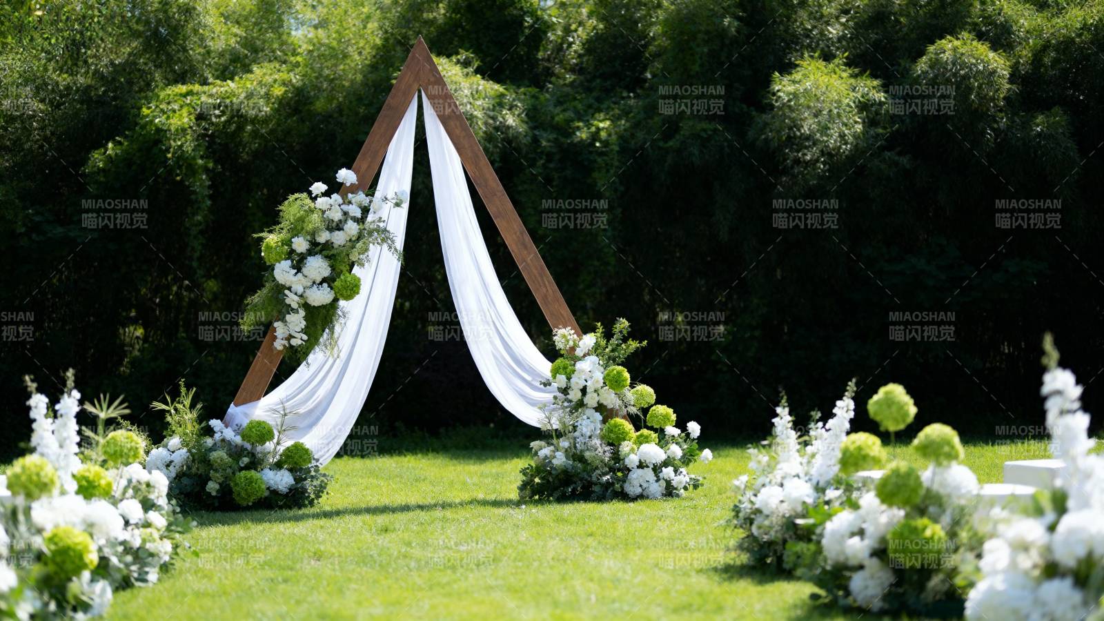 花艺婚礼拱门图片