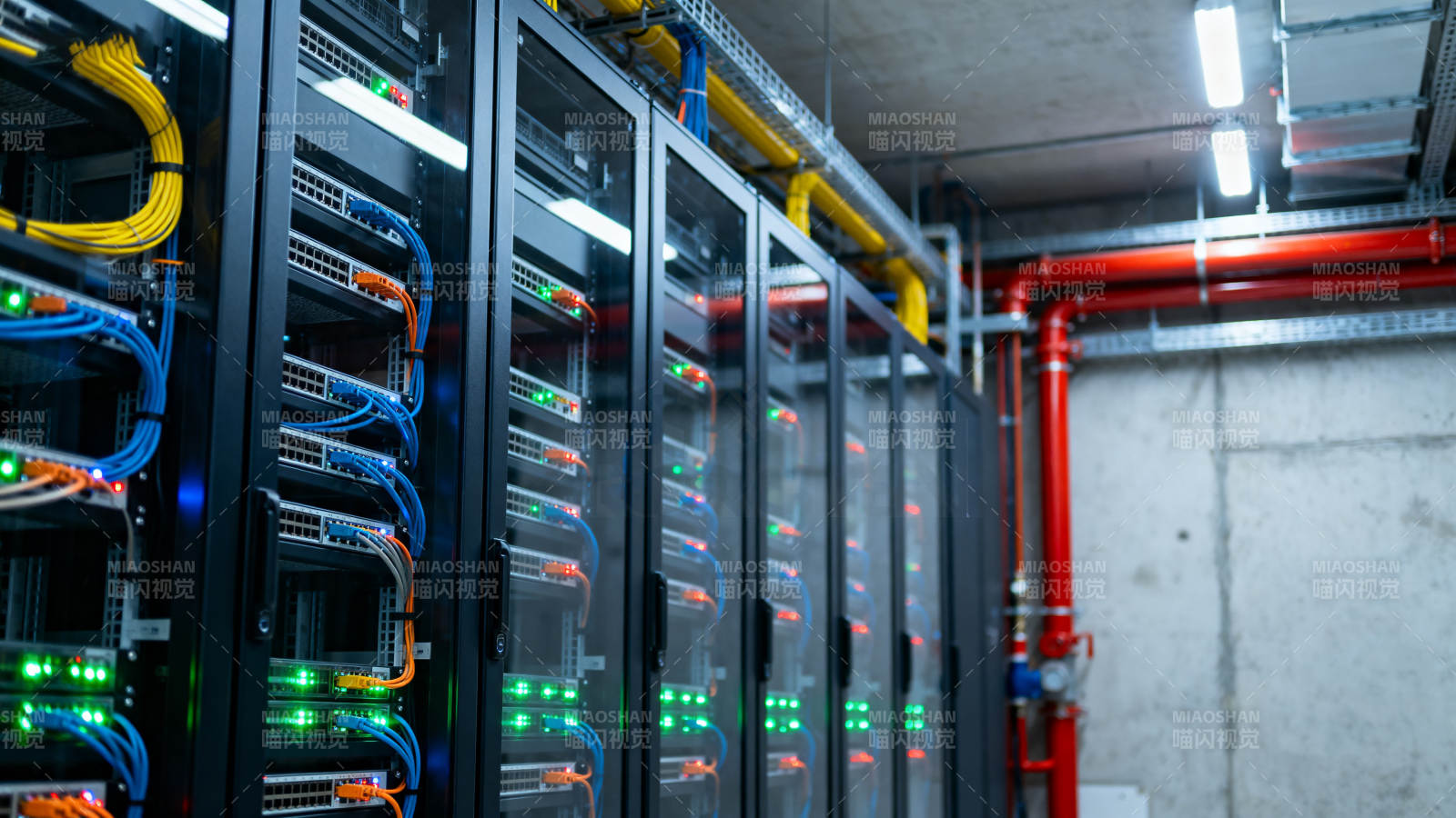 数据中心机房图片