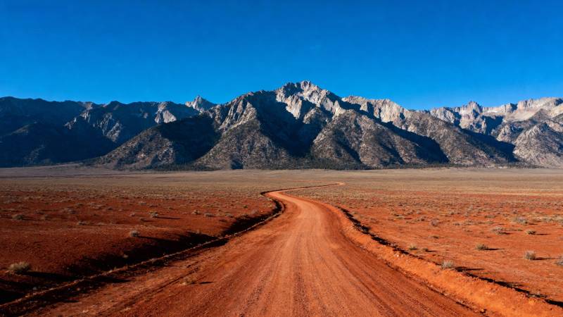 荒漠长路通远山图片