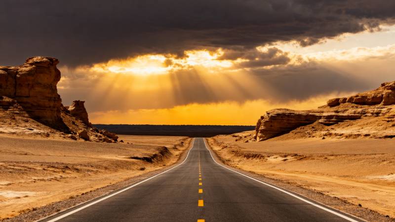 沙漠公路日出景象图片