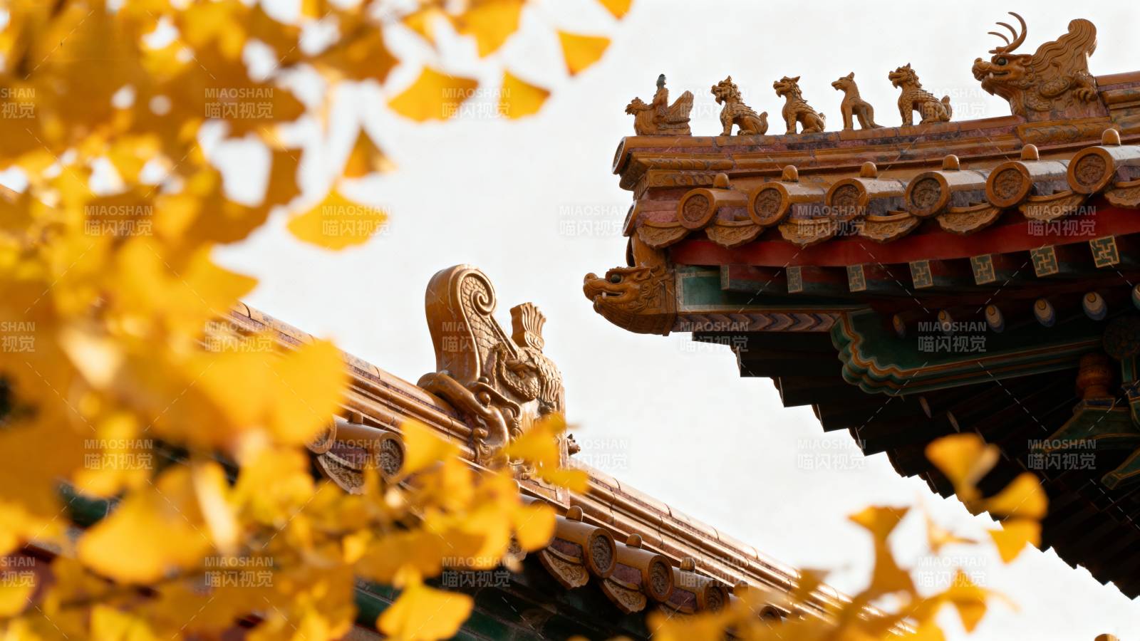 秋色古建筑图片