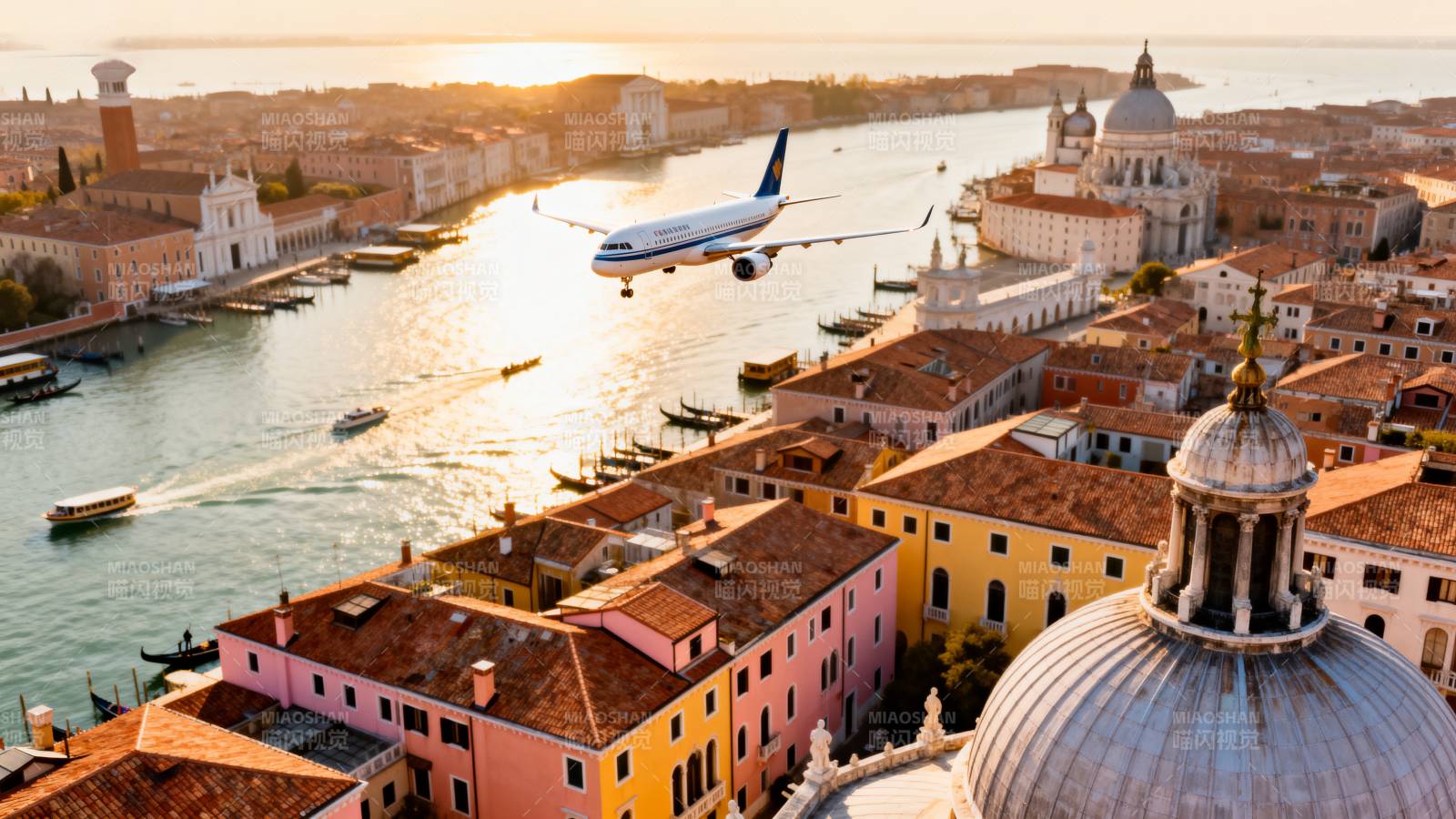 威尼斯上空的航班图片
