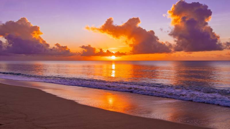 夕阳海滩美景图片