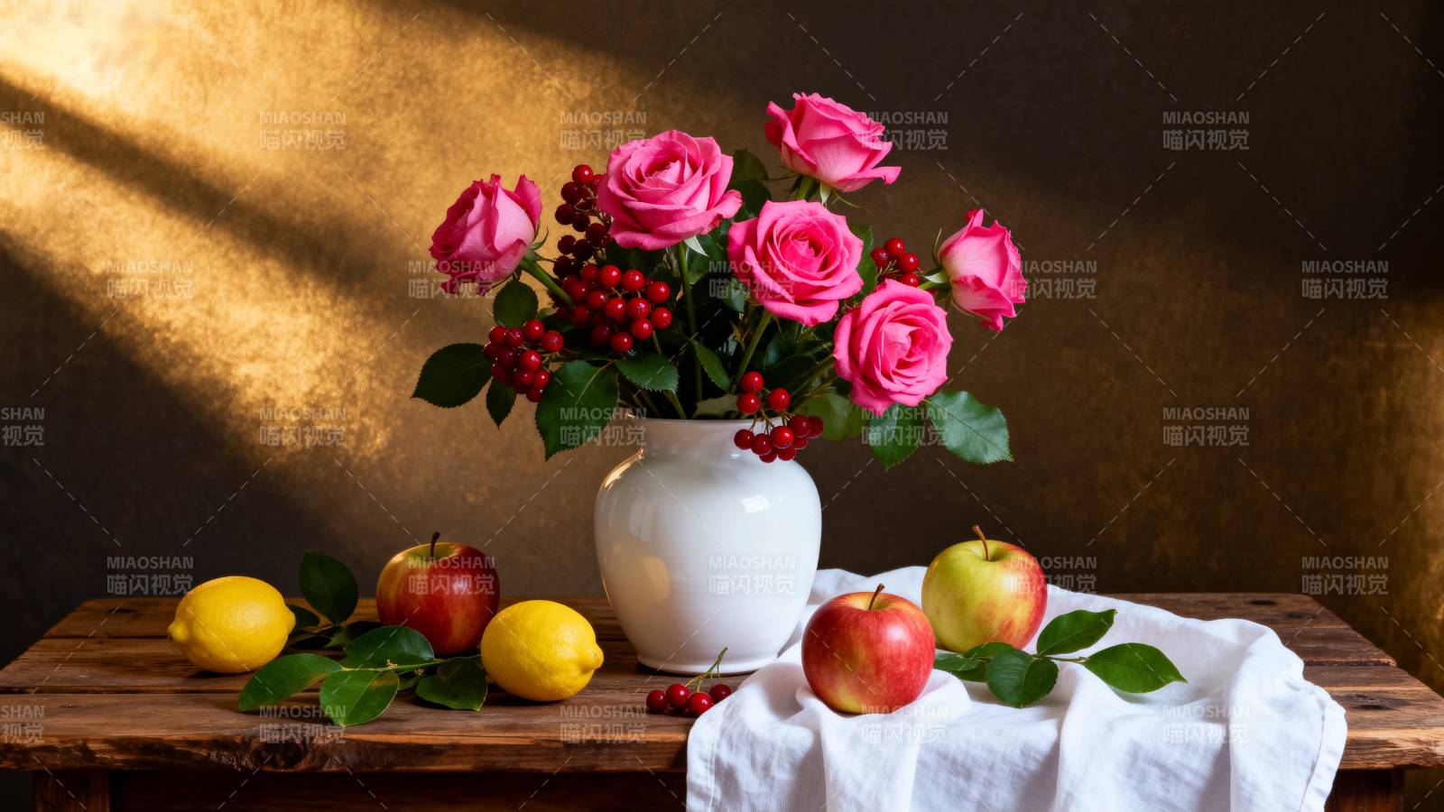 玫瑰与果实静物图片