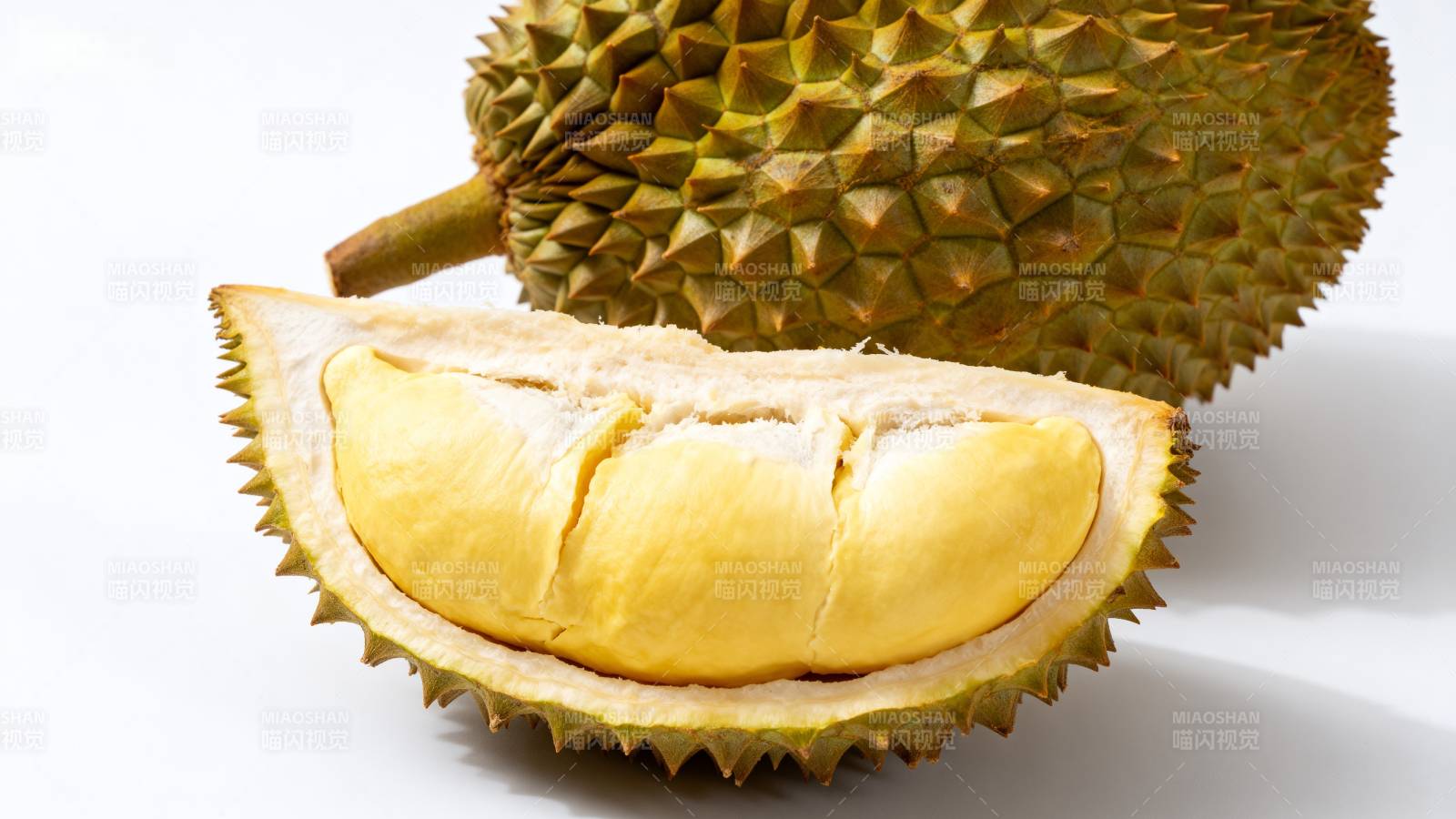 榴莲果肉鲜嫩多汁图片