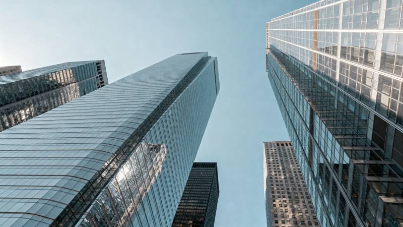 摩天大楼仰视图图片