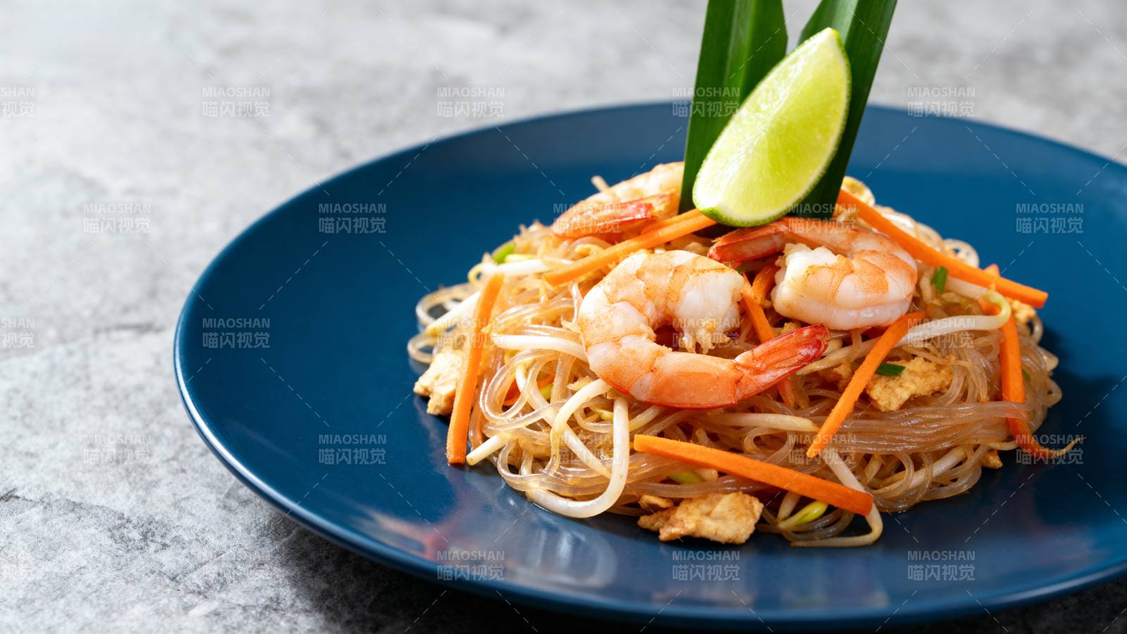 泰式虾仁炒面图片