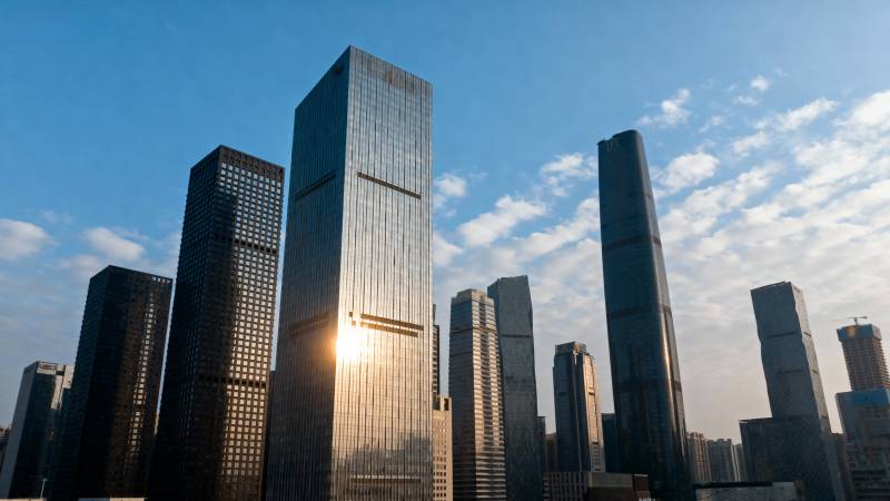 城市高楼林立图片