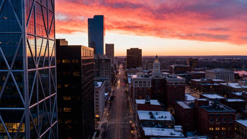 城市黄昏美景图片