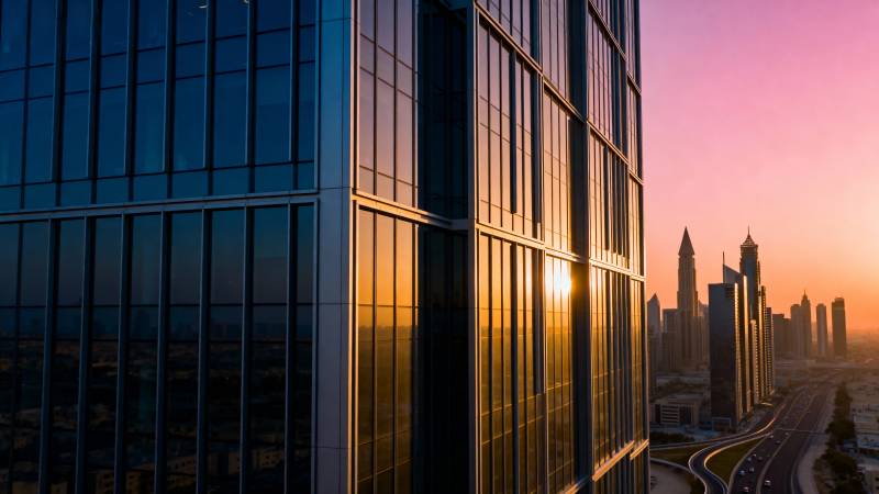 城市黄昏 高楼映霞图片