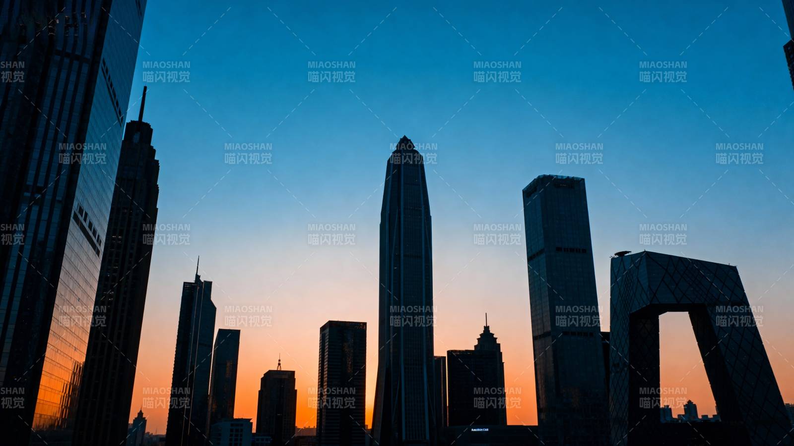 城市天际线剪影图片