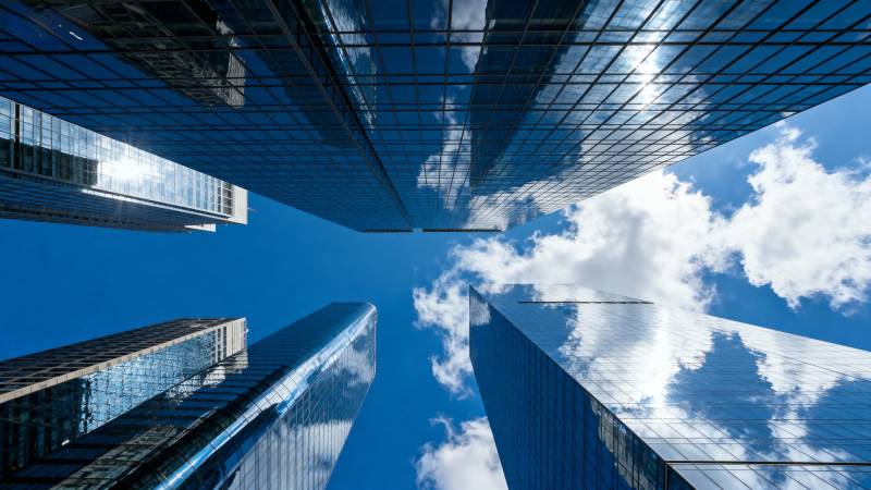 摩天大楼仰视图图片