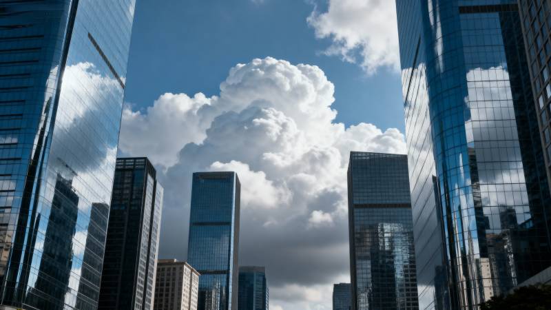 城市天际线与云彩图片