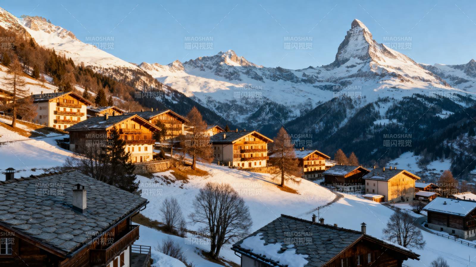 雪岭山村风光图片