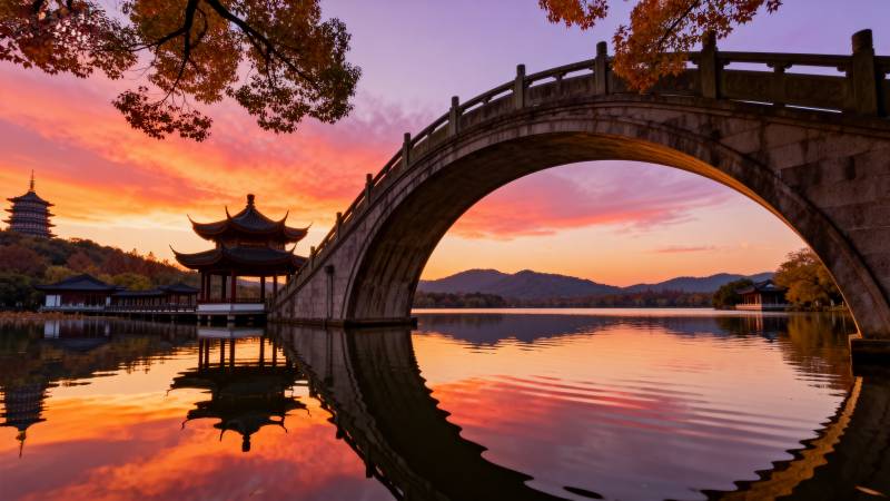 拱桥映霞 湖光如画图片