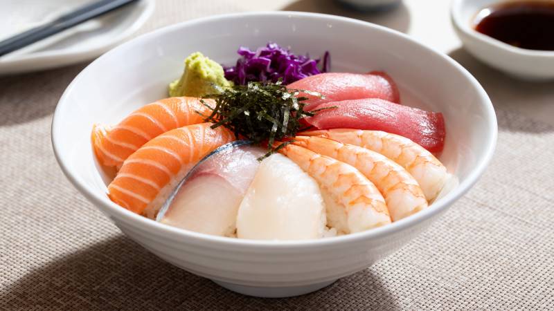 精致刺身拼盘图片