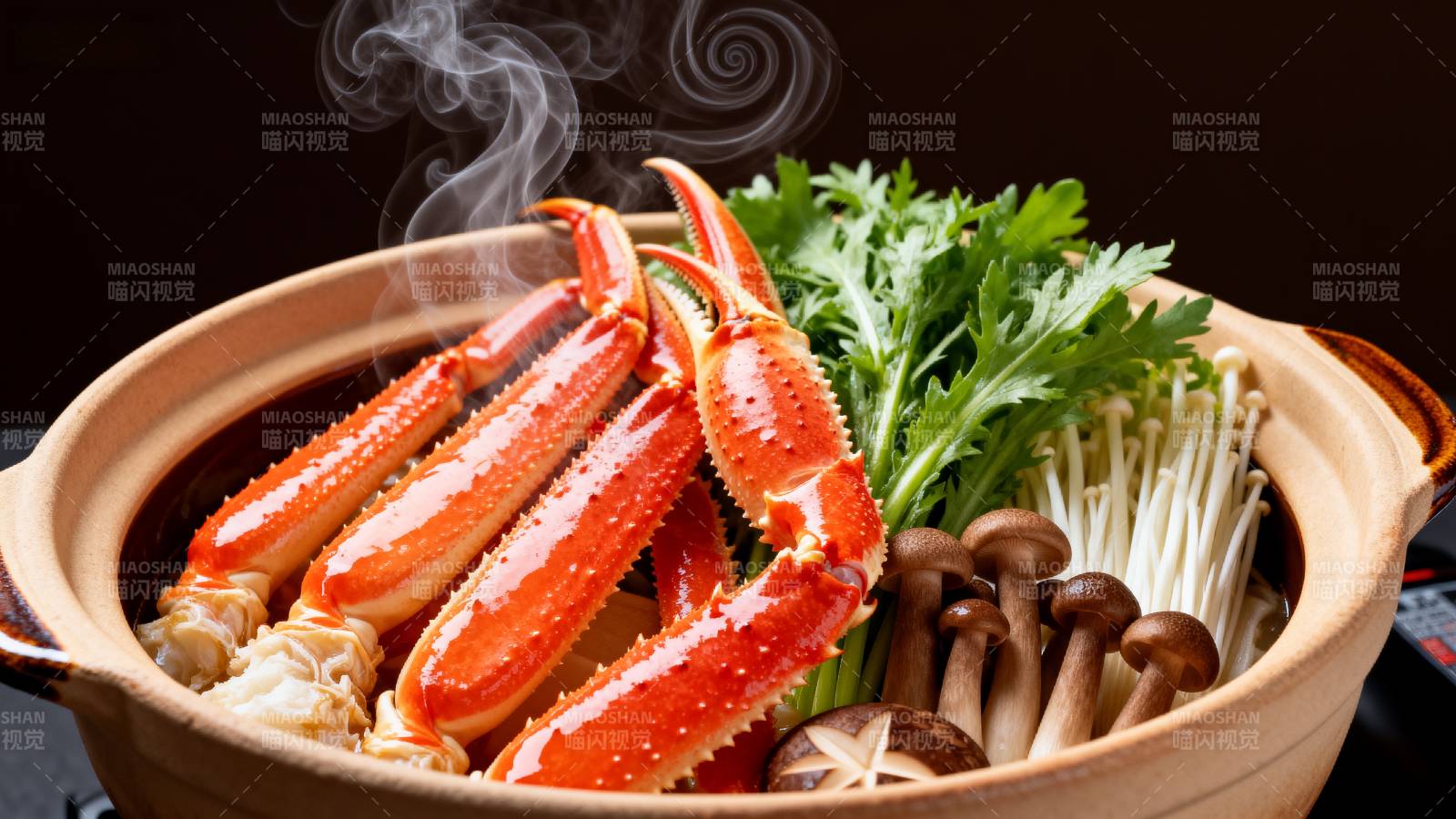 蟹腿火锅鲜香四溢图片
