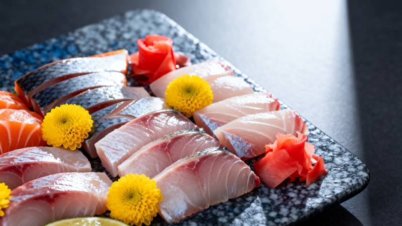 精致刺身拼盘图片