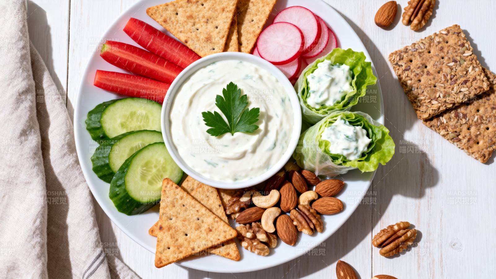 健康零食拼盘图片