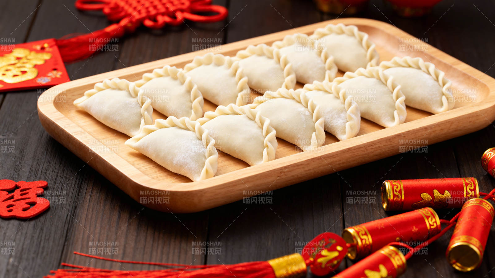 饺子迎新春图片