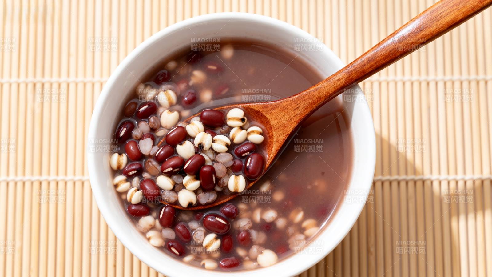 红豆薏米粥图片