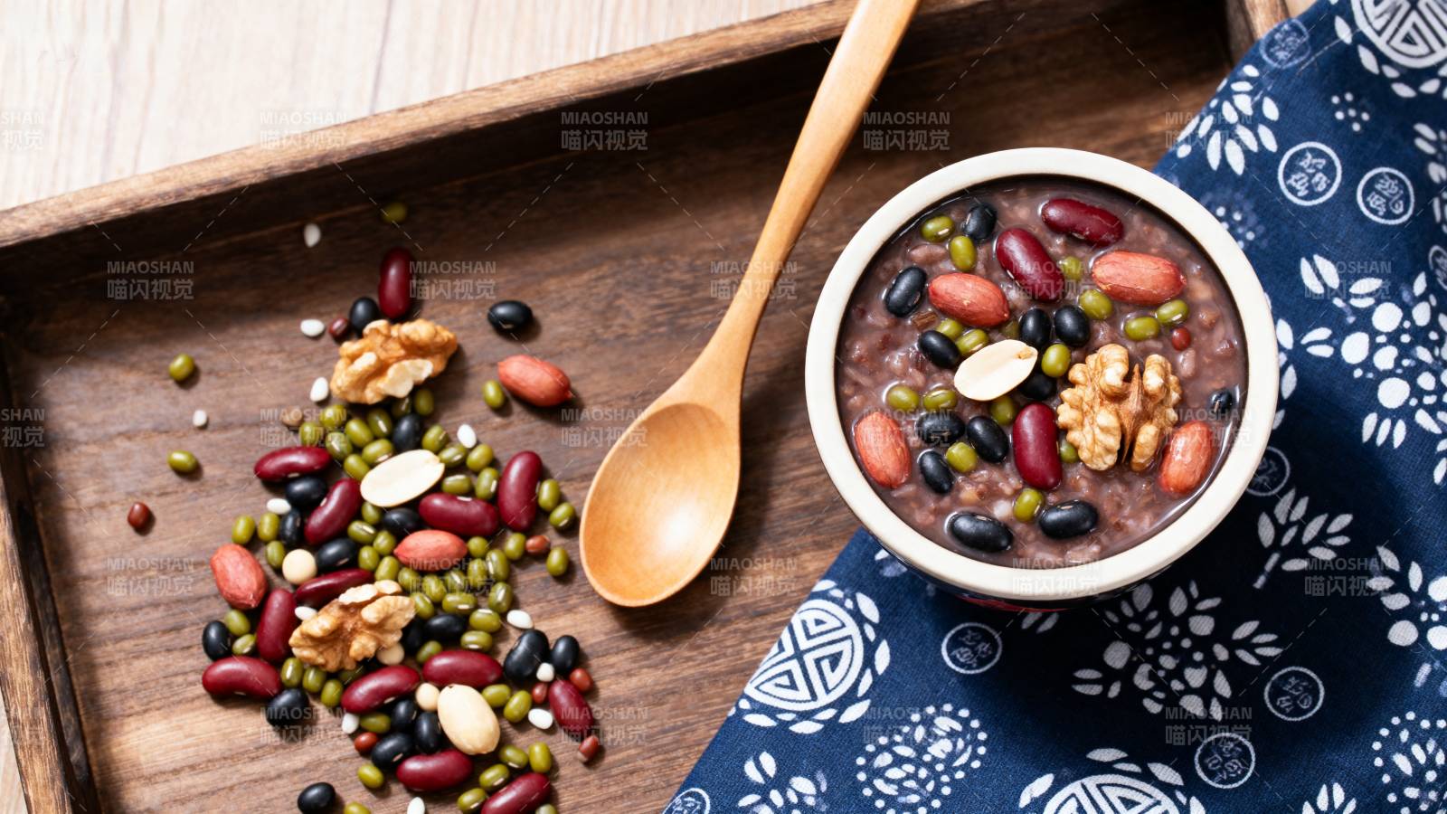 五谷杂粮粥图片