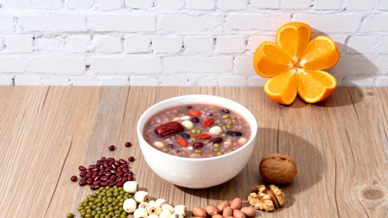 五谷杂粮养生粥图片