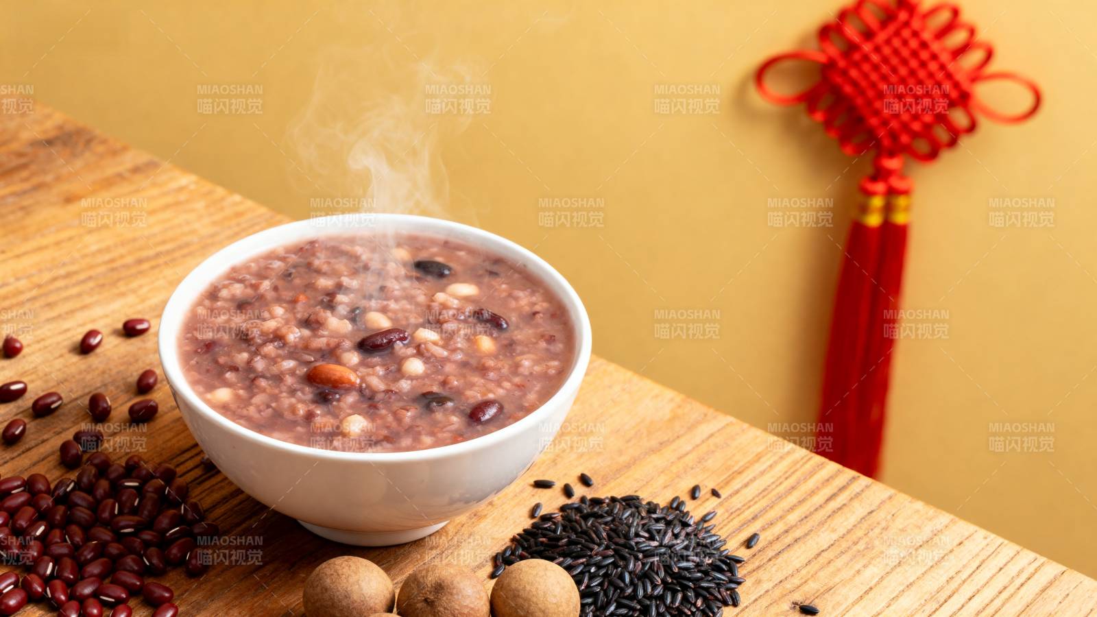 腊八粥热腾腾图片