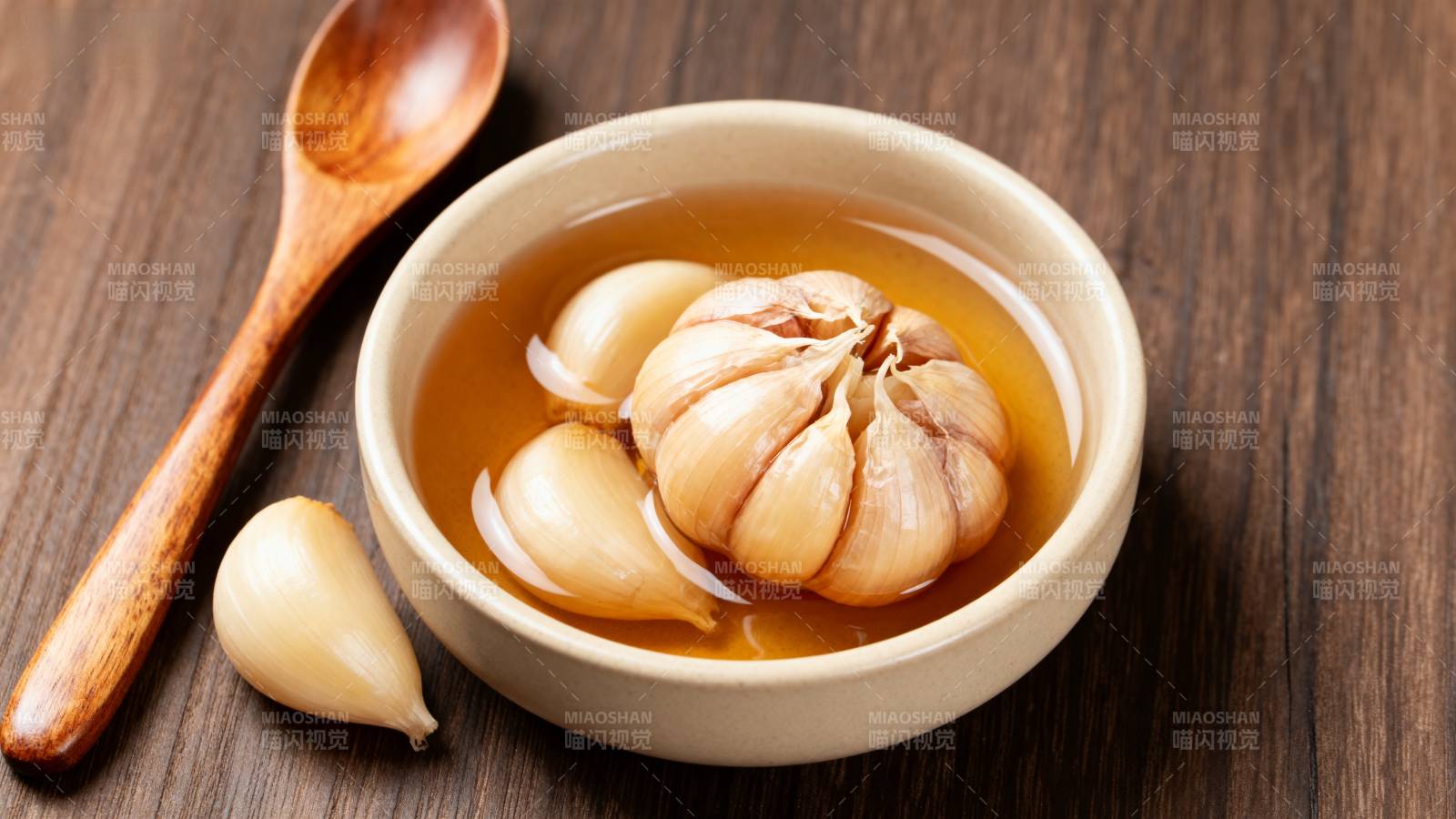 蜂蜜蒜头饮品图片