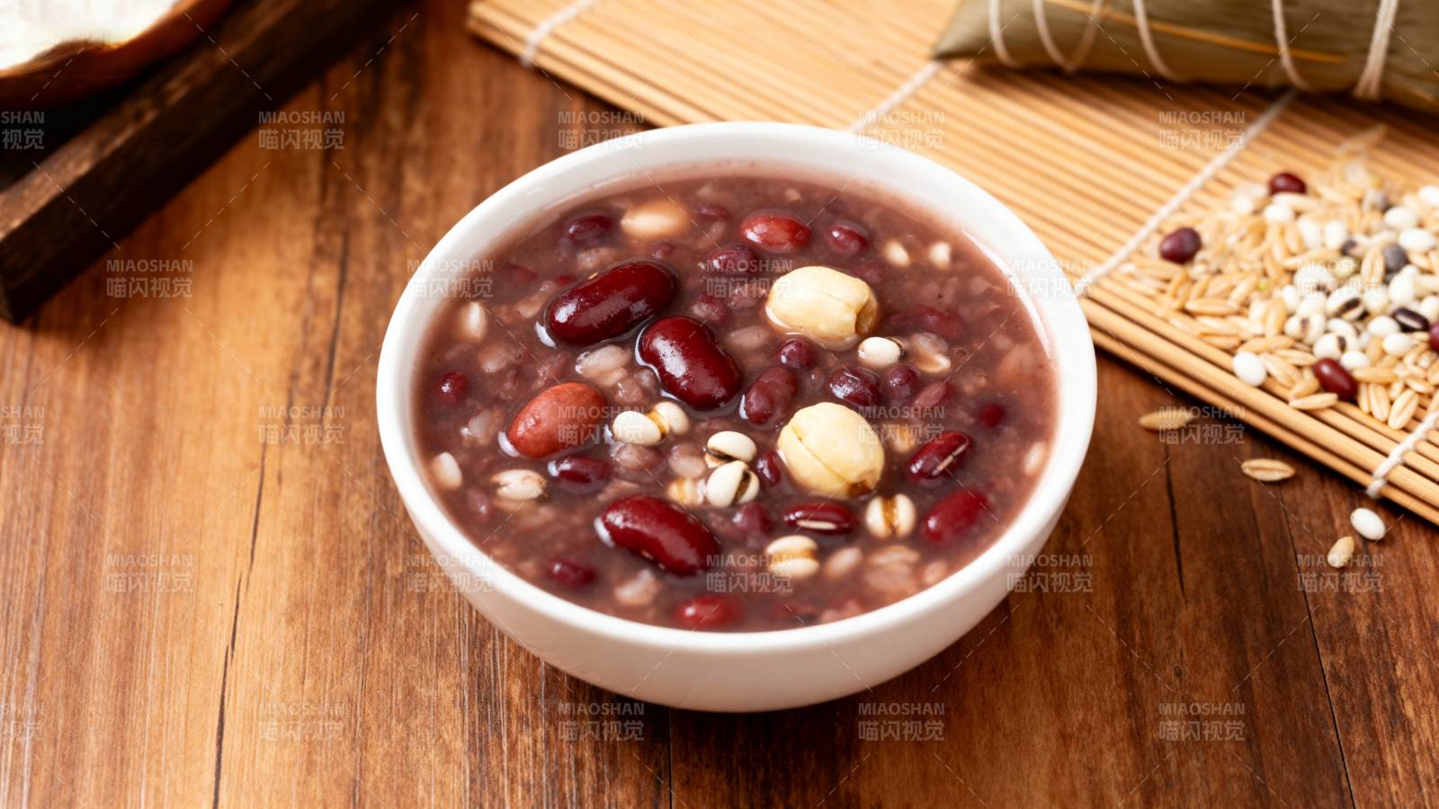 红豆薏米粥图片