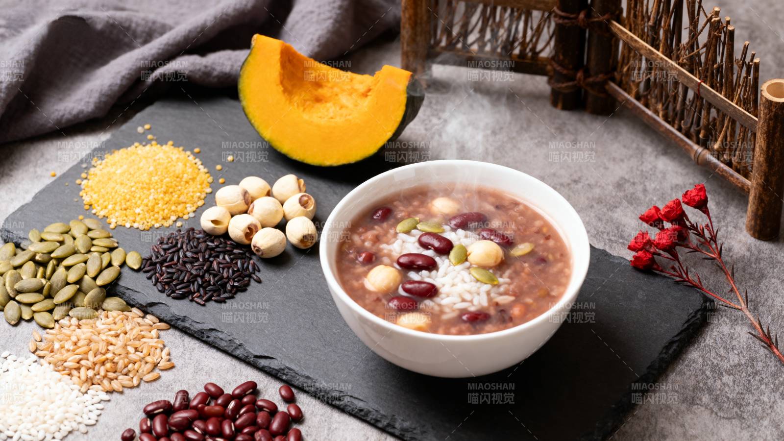 五谷杂粮养生粥图片