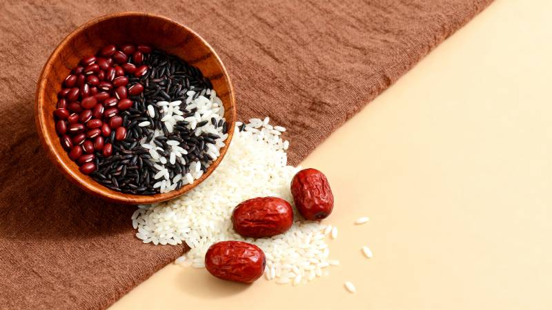 五谷杂粮养生粥图片