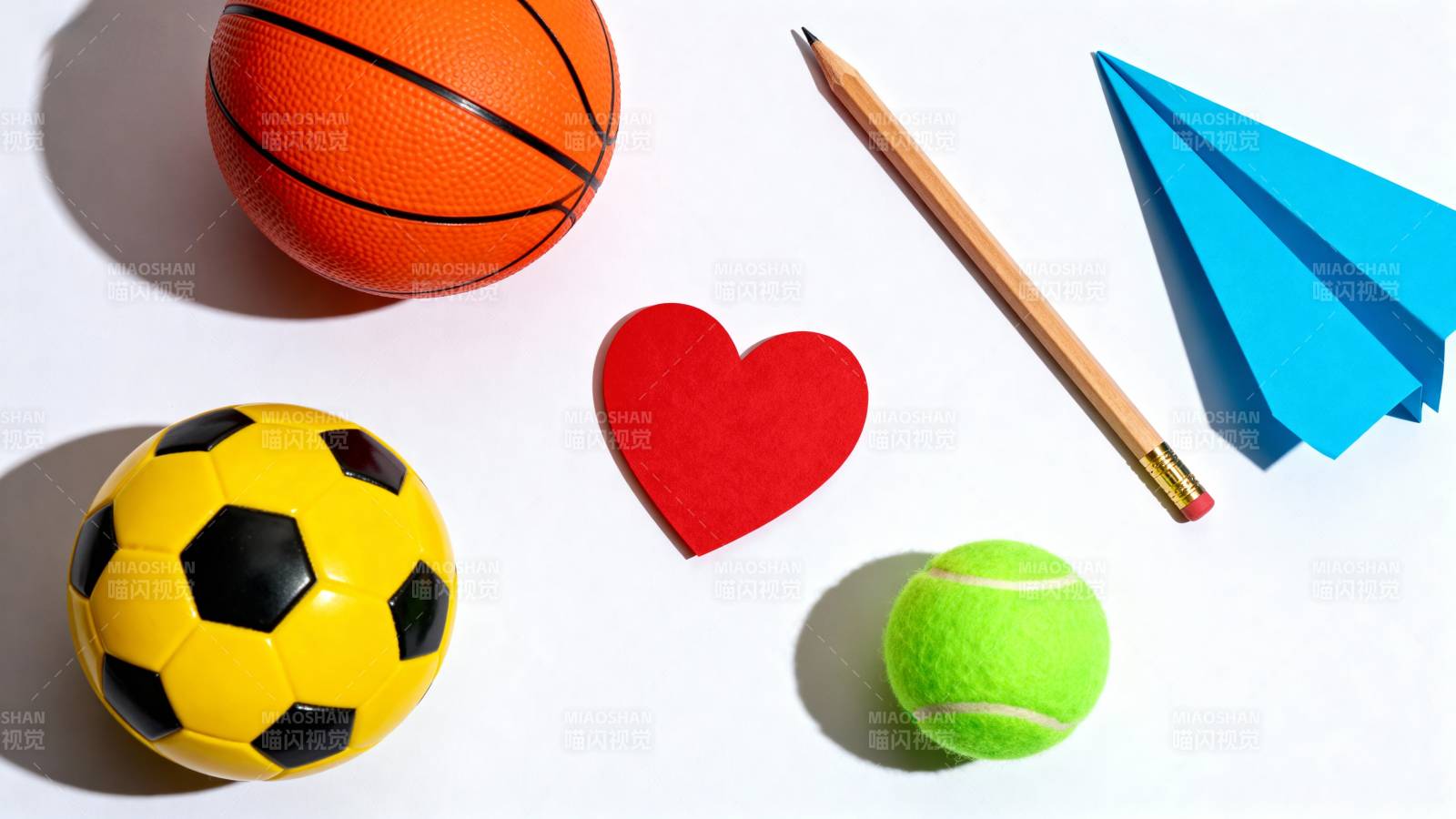 多彩玩具与文具图片