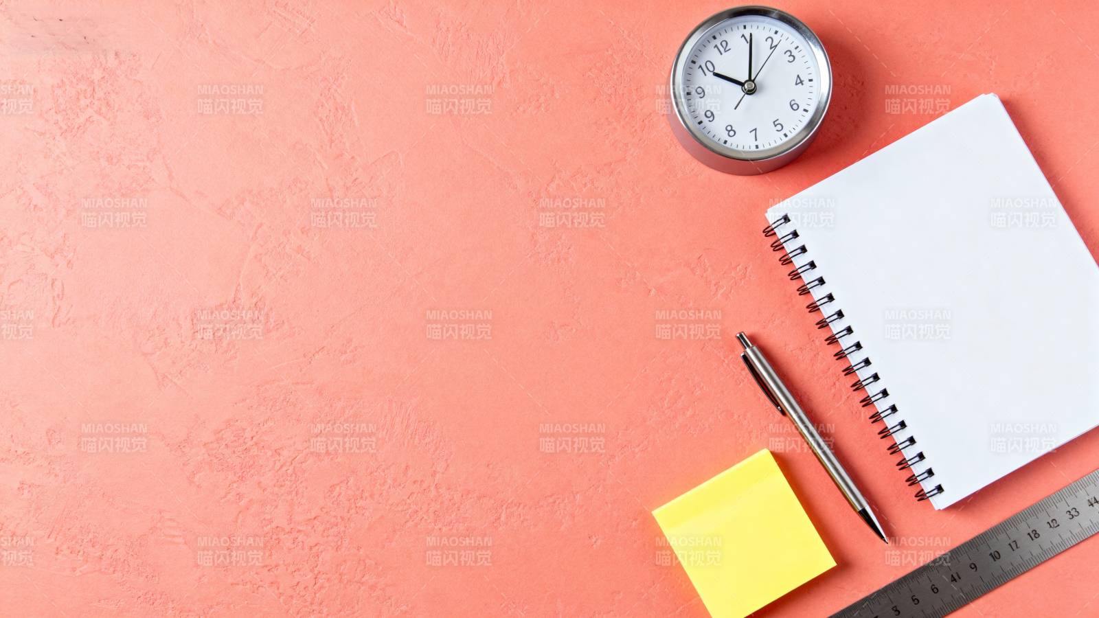 办公桌面布置图片