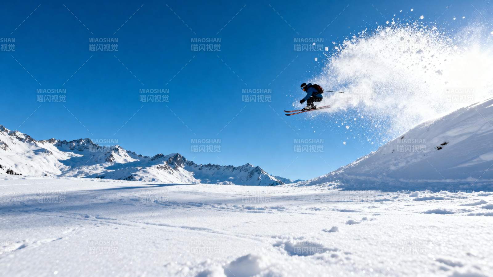 雪上飞跃瞬间图片