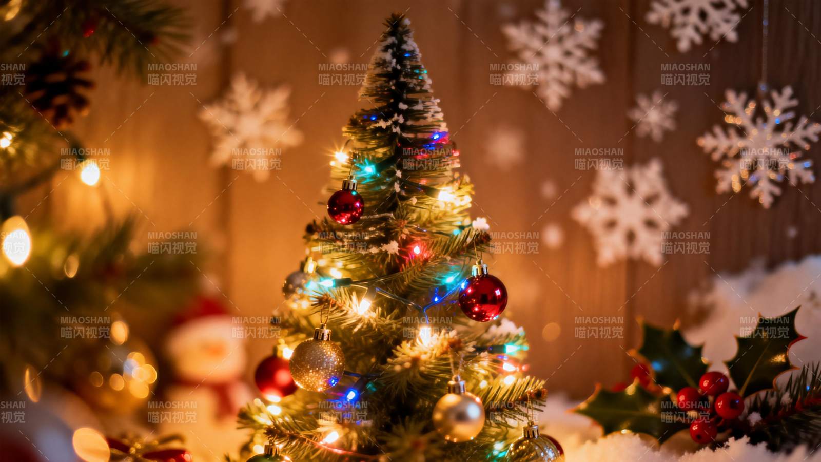 圣诞树闪耀灯光图片