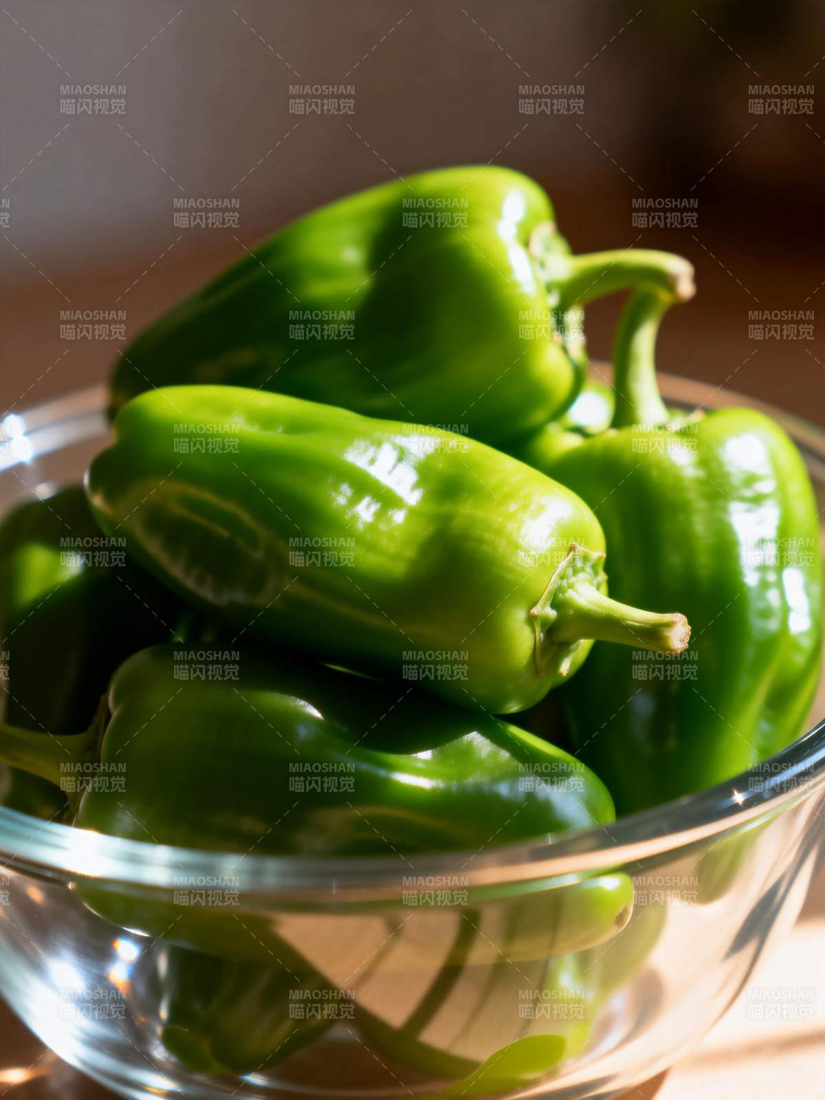 青椒鲜嫩诱人图片