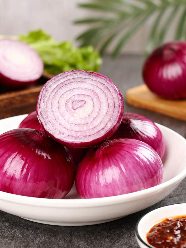 紫洋葱鲜嫩诱人图片