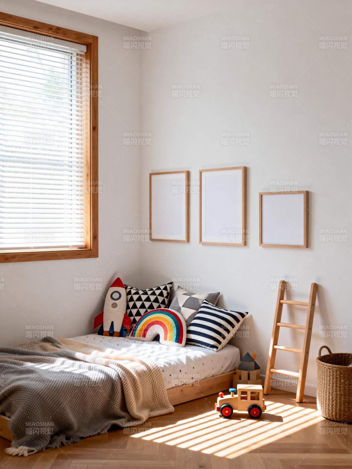 温馨儿童房一角图片