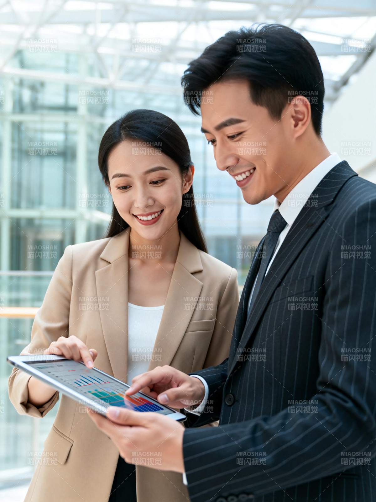 商务伙伴共览数据图片