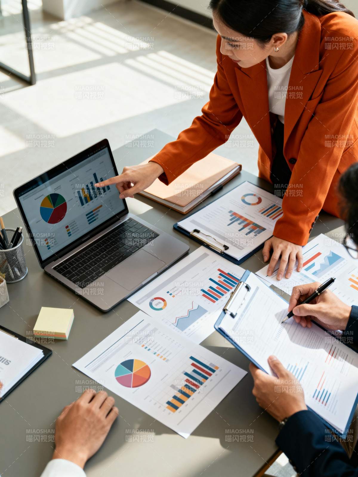 团队分析数据图表图片