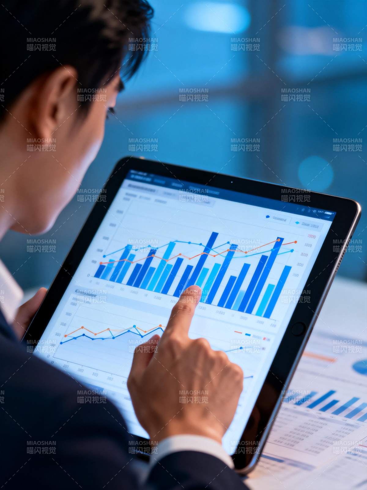 数据分析洞察未来图片