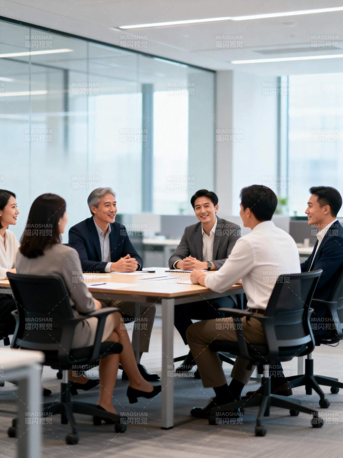 商务会议交流现场图片